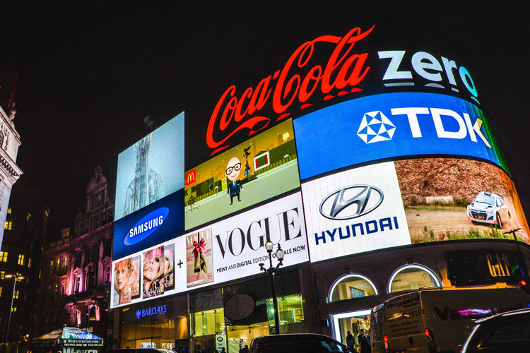 Advertising sector | Pay, employment & hours by industry