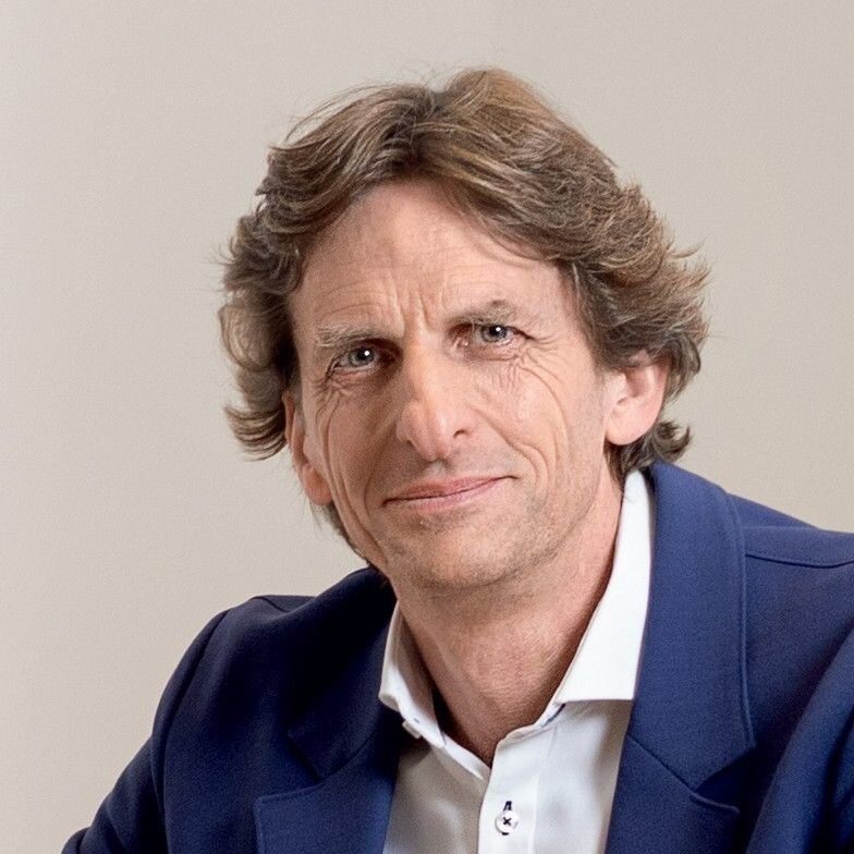 Comment Hello Bank redéfinit la banque numérique : Les idées du directeur Bertrand Cizeau