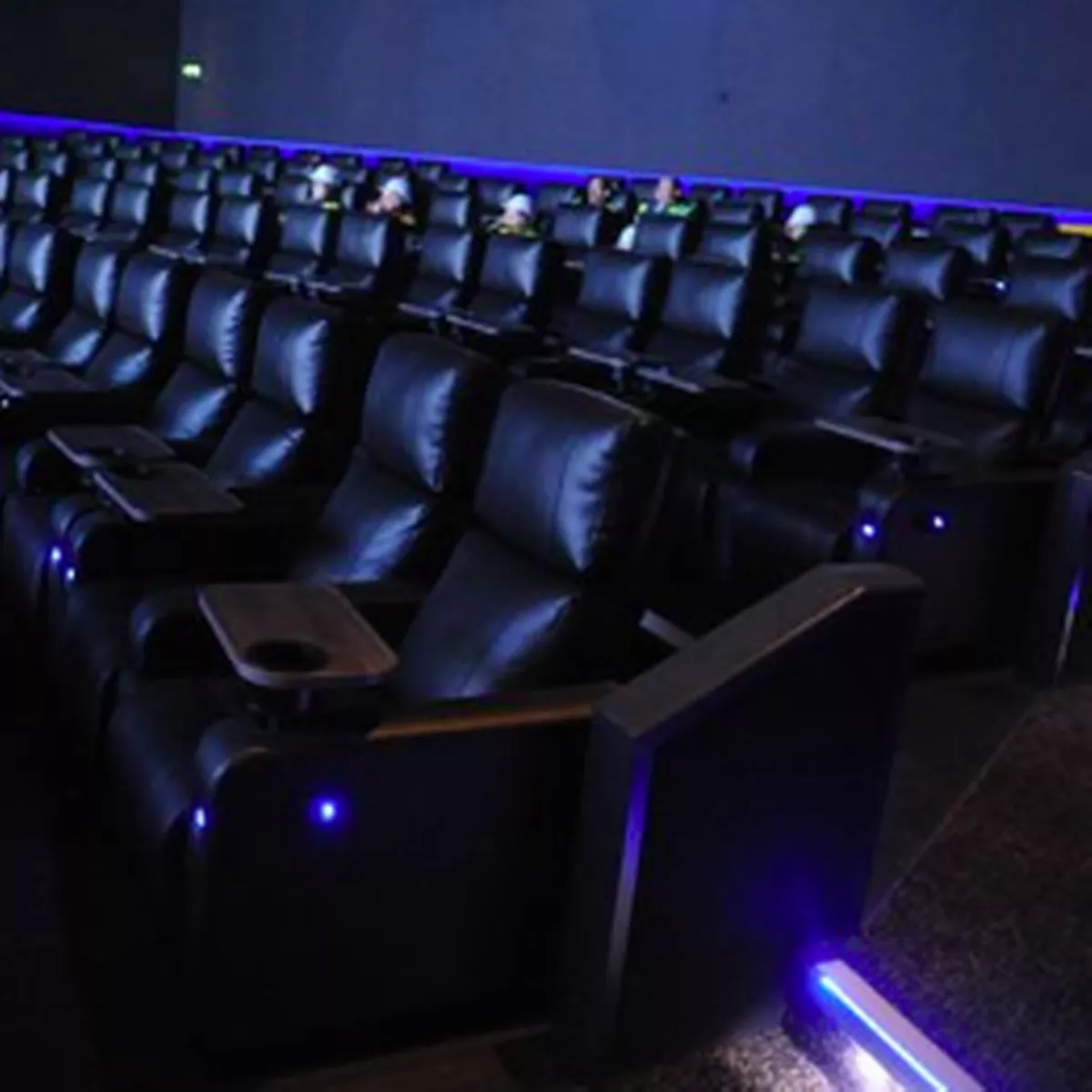 Baisse massive du nombre de films dans les cinémas irlandais, les chiffres atteignent un niveau historiquement bas en raison de Covid-19 - Irish Mirror Online