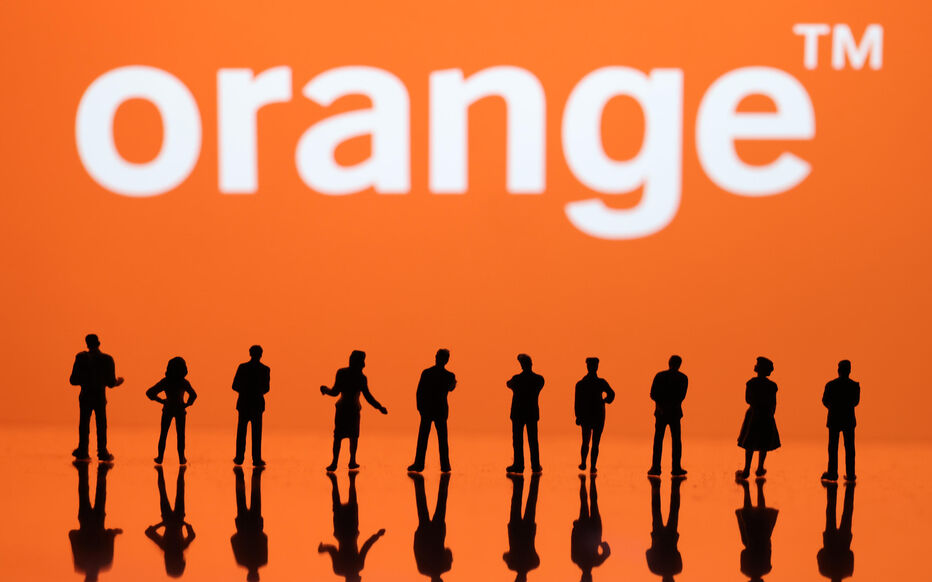 Orange envisage près de 700 suppressions de postes dans sa branche entreprise - Le Parisien